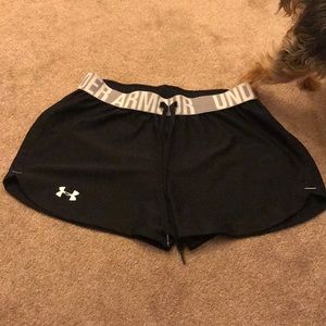 Under Armour Play Up Short